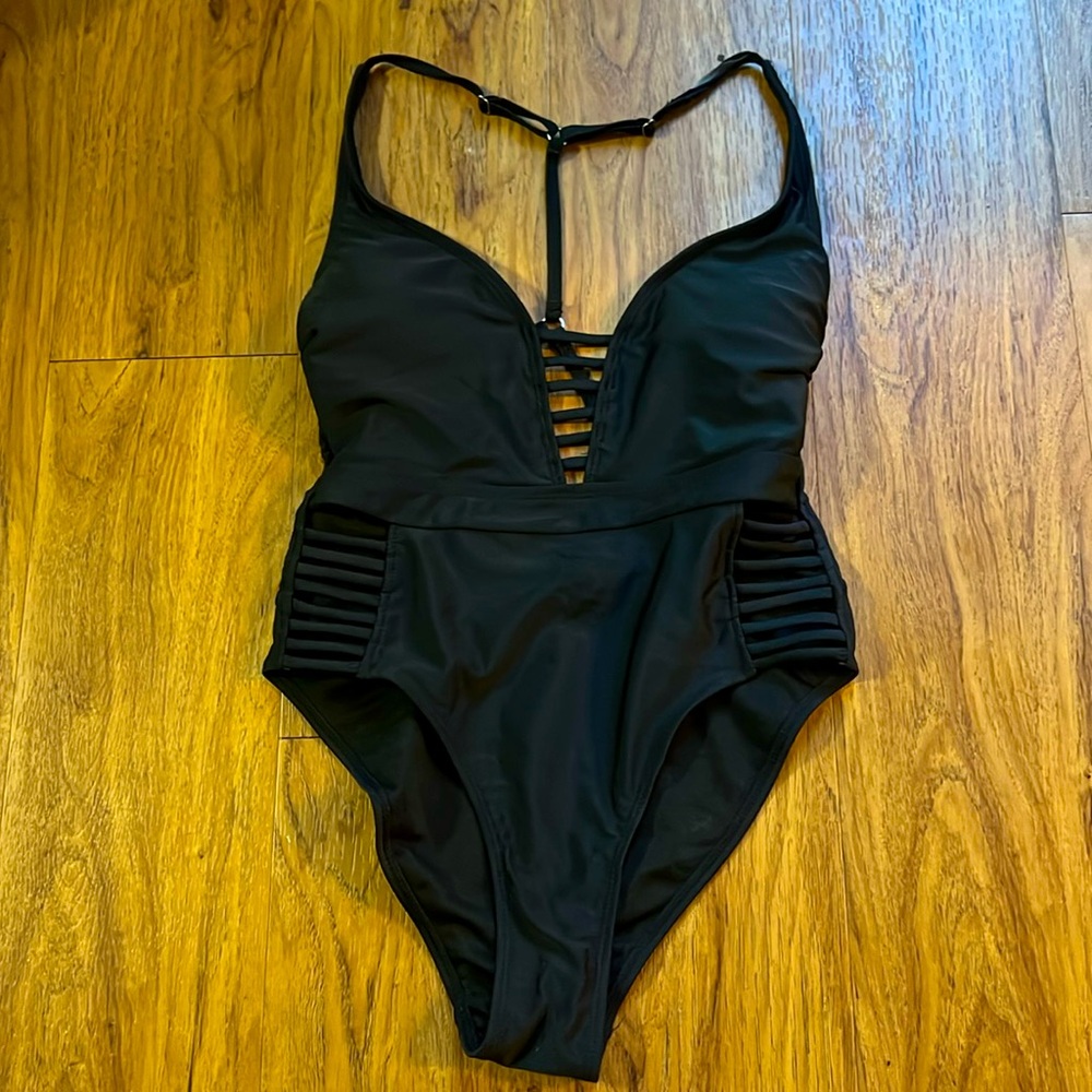 Adjustable removable padded so cute swimsuit